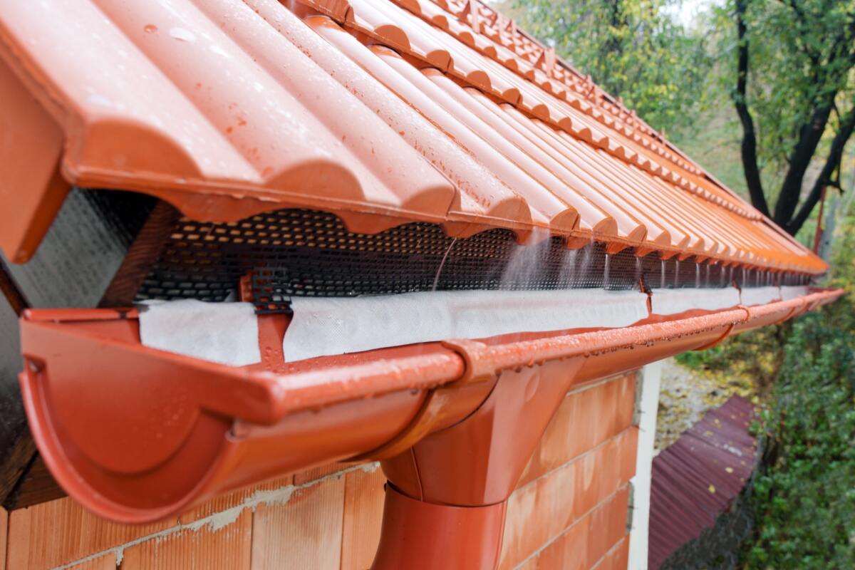 Roof Gutter